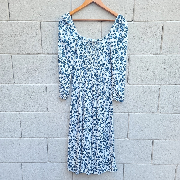 Reformation | Sigmund Floral Square Neck Long Sleeve Midi Dress in Milanesa - Picture 9 of 10